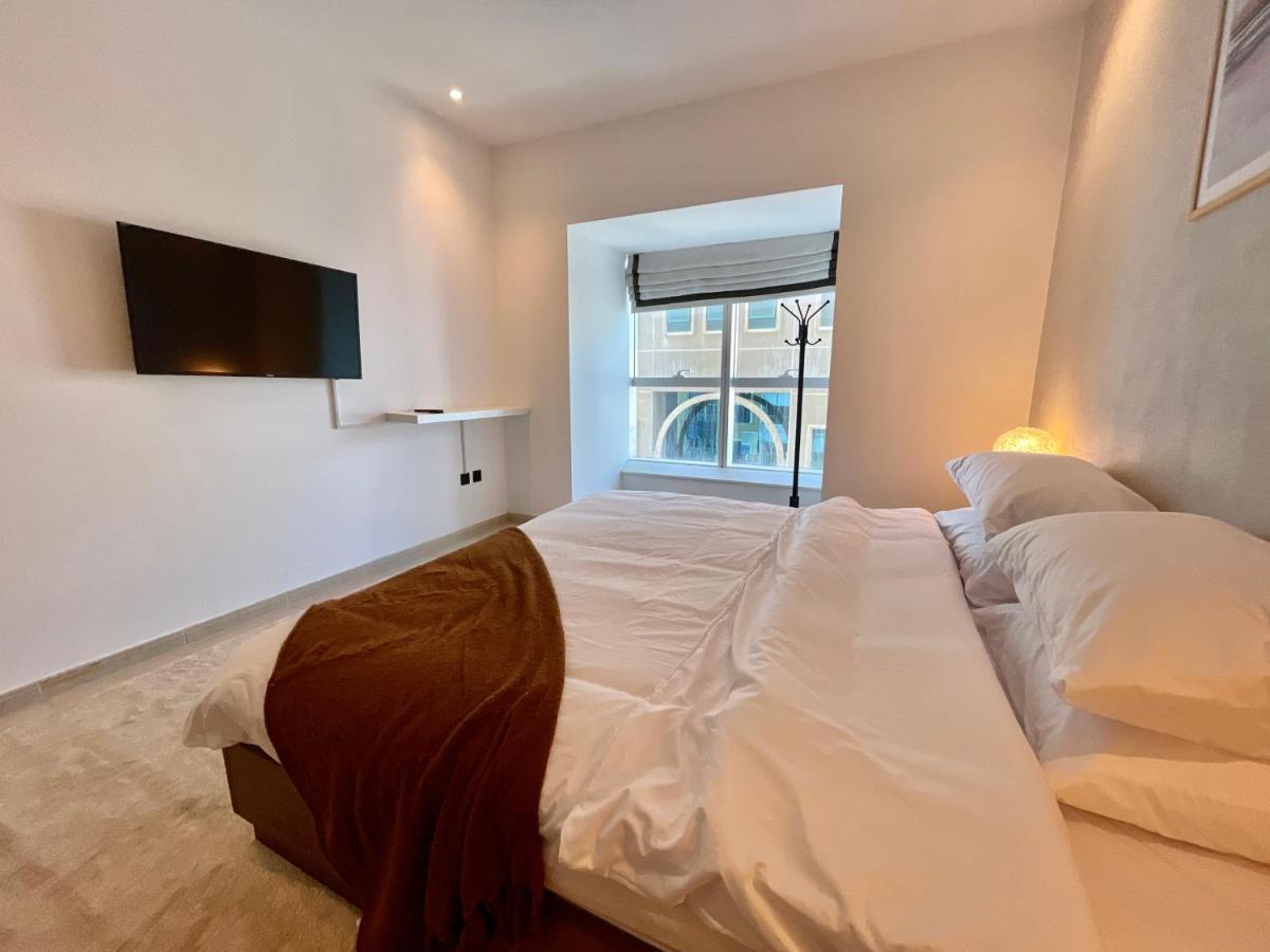 Deluxe 1 Bedroom Apartment - Elite Residence Dubai Marina - Sea View Buitenkant foto